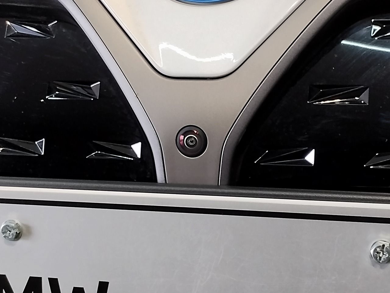 G26 i4 M50 RHD
