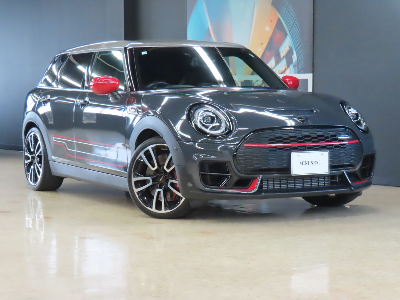 THE MINI JOHN COOPER WORKS CLUBMAN.