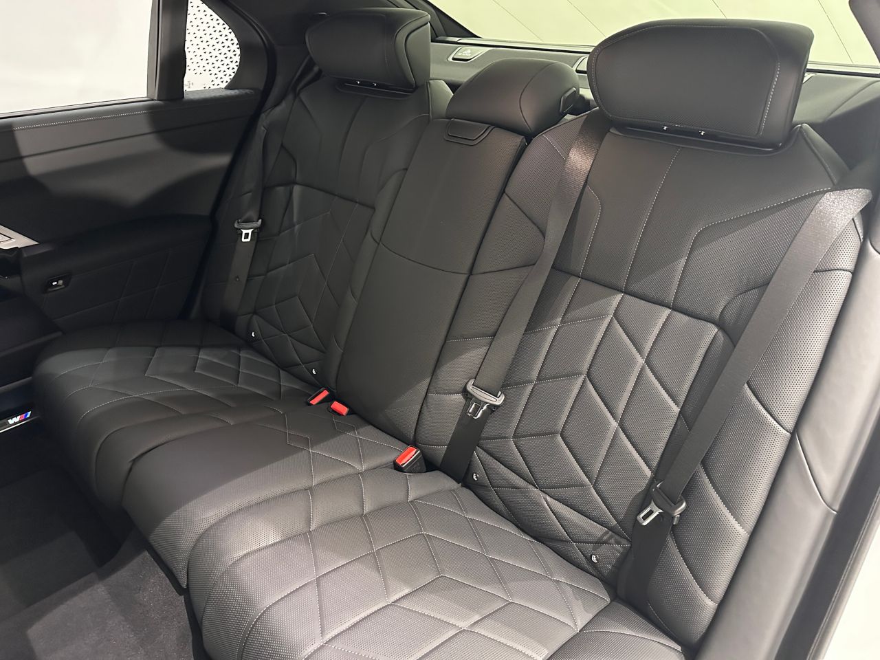 i7 xDrive60 Sedan RHD