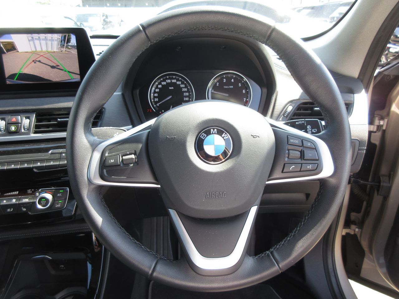 X1 sDrive18i RHD