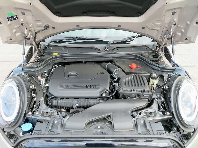 MINI Cooper S Convertible RHD