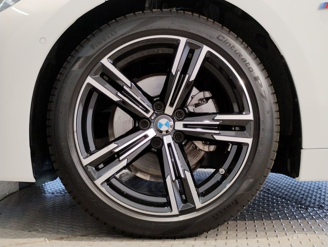 G42 220i Coupe