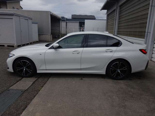 G20 320i Saloon LCI RHD MX