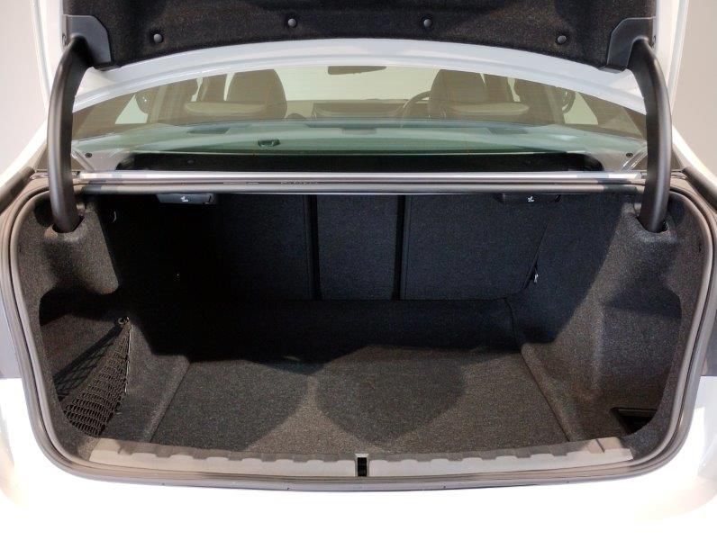 G20 320i Saloon LCI RHD MX