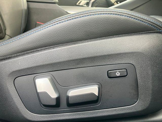 G20 330e Saloon RHD