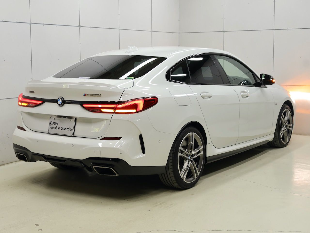 F4* **35i xDrive **** ***** B48 2.0i