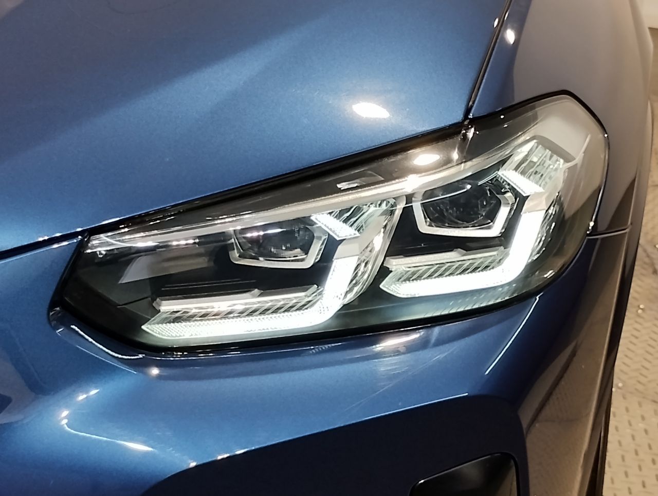 X4 xDrive20d RHD