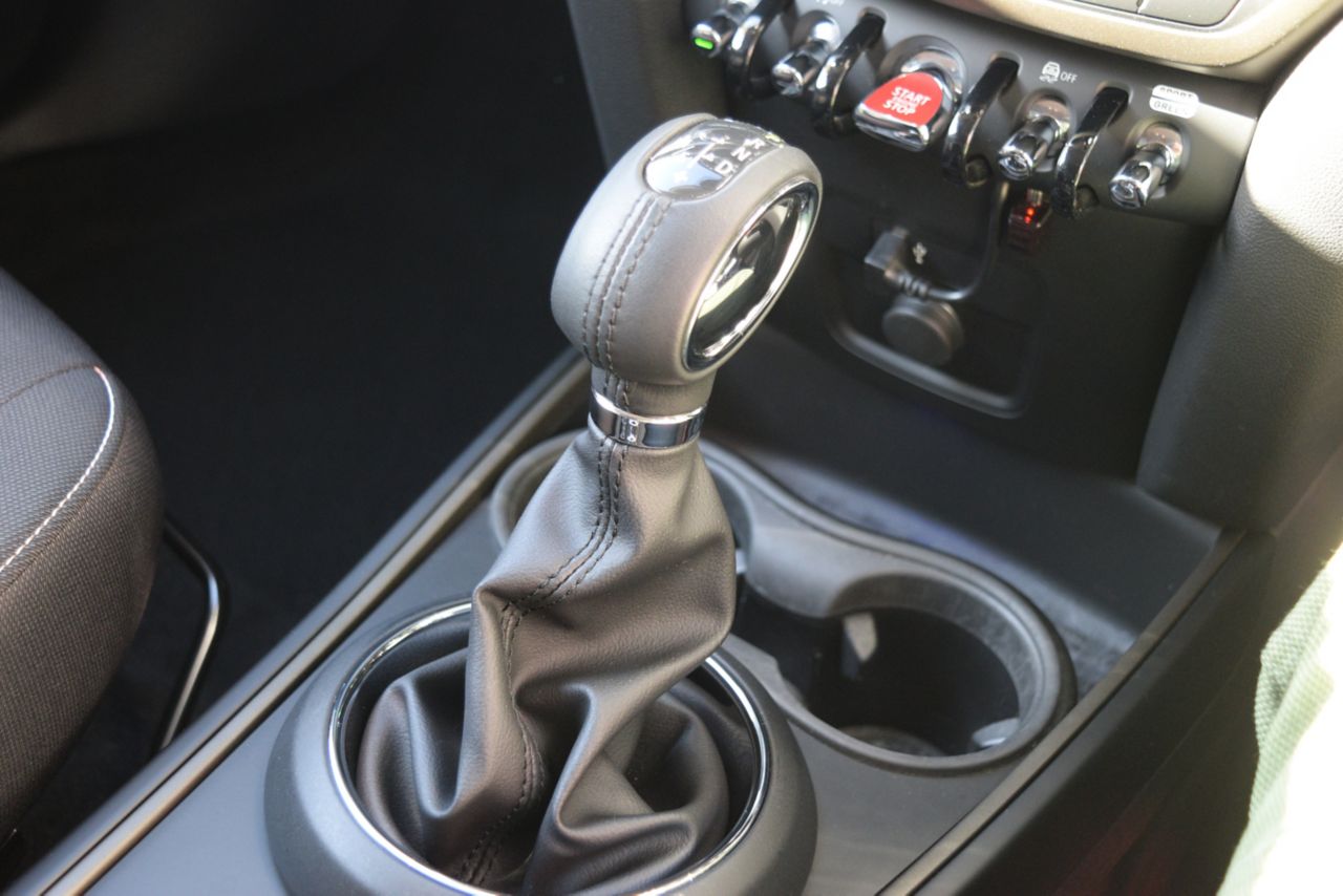 MINI CROSSOVER COOPER D