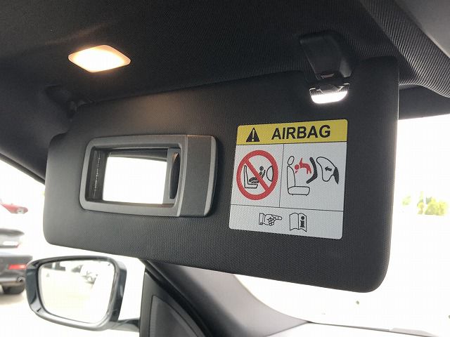 G26 i4 eDrive40 RHD