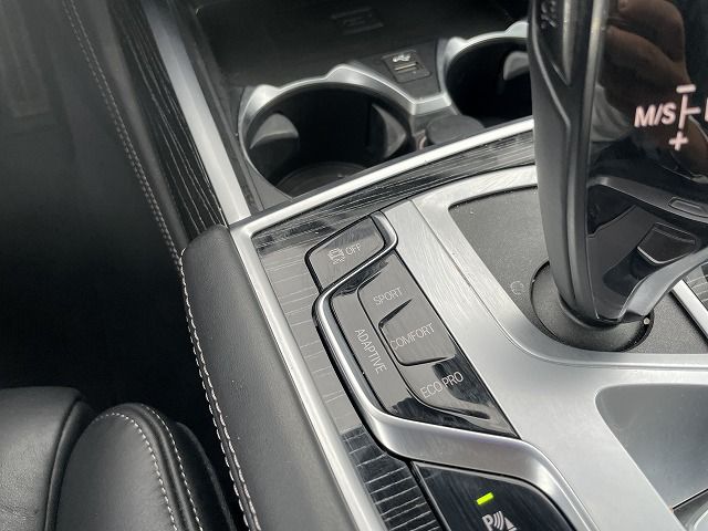 750i xDrive Sedan