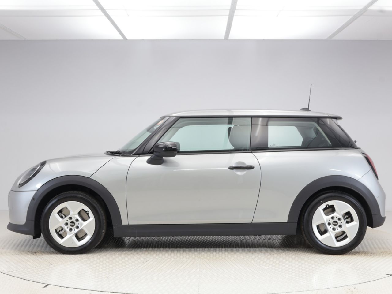 F66 MINI Cooper C 3Dr