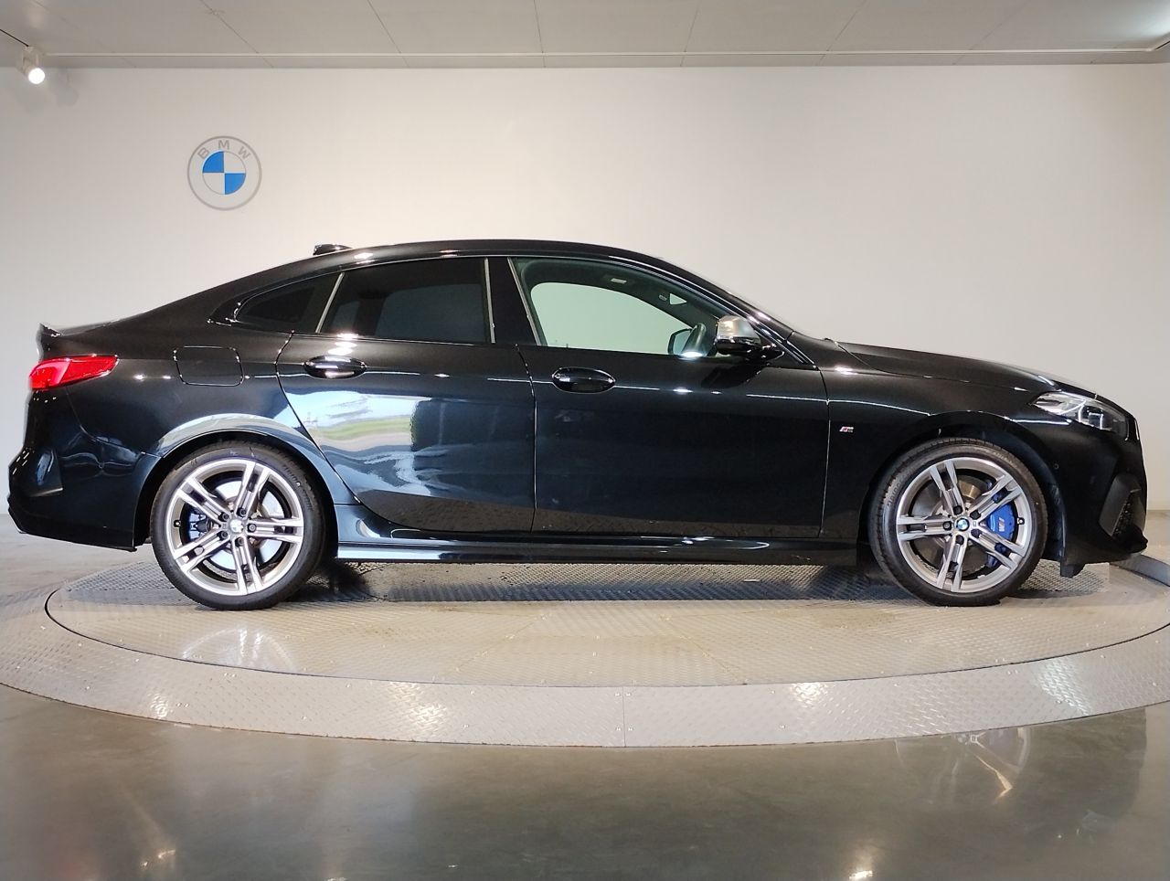 F4* **35i xDrive **** ***** B48 2.0i