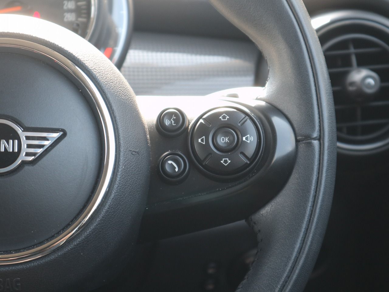 F56 MINI Cooper 3-Door Hatch LCI