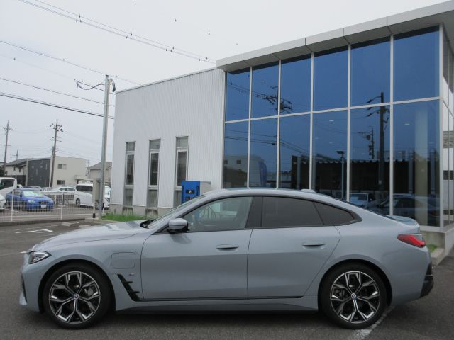 G26 i4 eDrive40 RHD