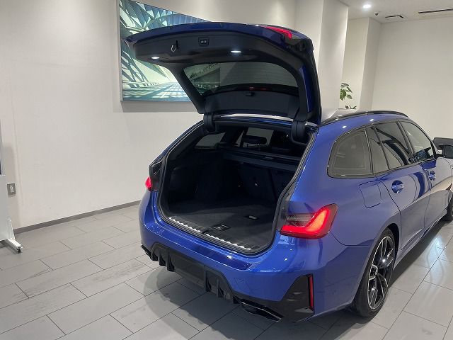 G21 M340i xDrive Touring LCI RHD