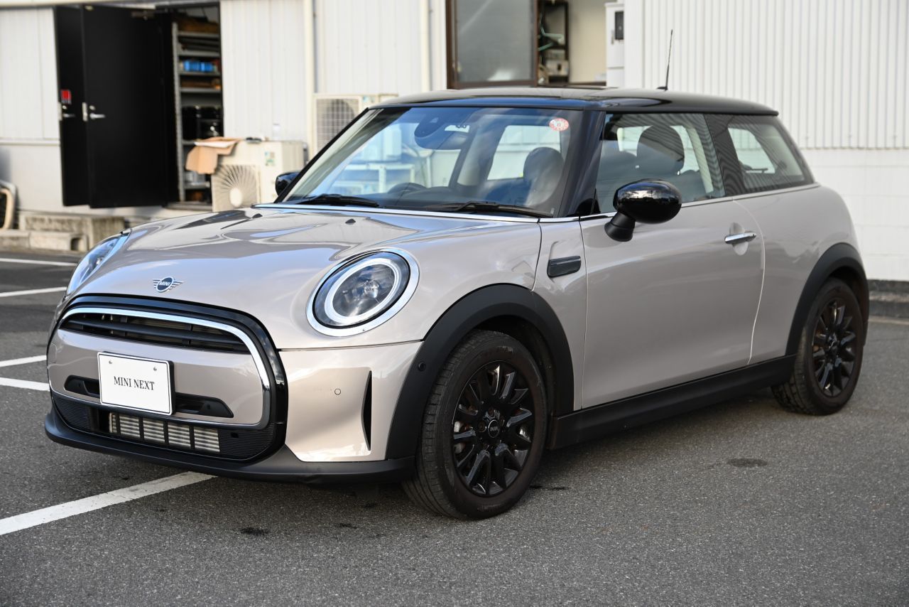MINI Cooper F56 RHD