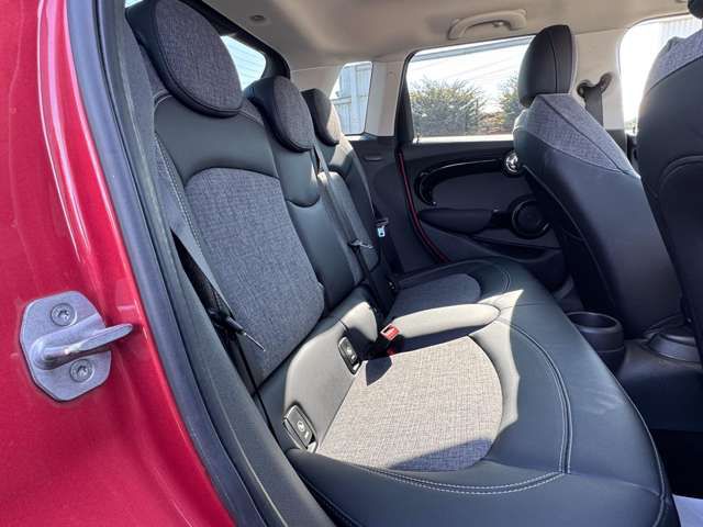 F55 MINI Cooper 5-Door Hatch LCI