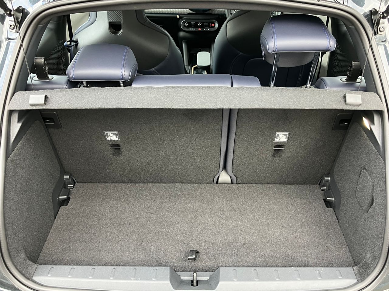 J01 MINI Cooper SE