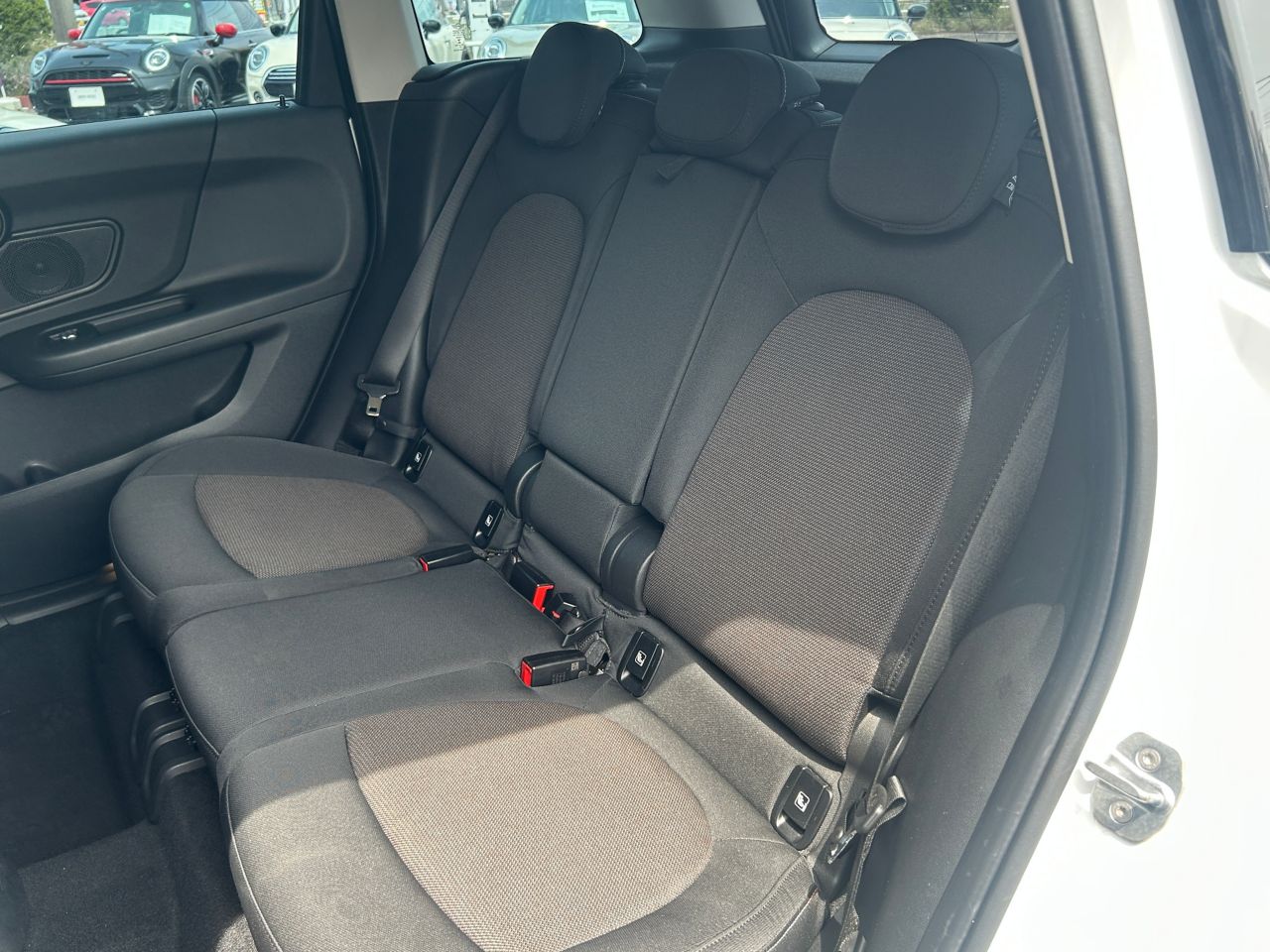 MINI CROSSOVER COOPER D