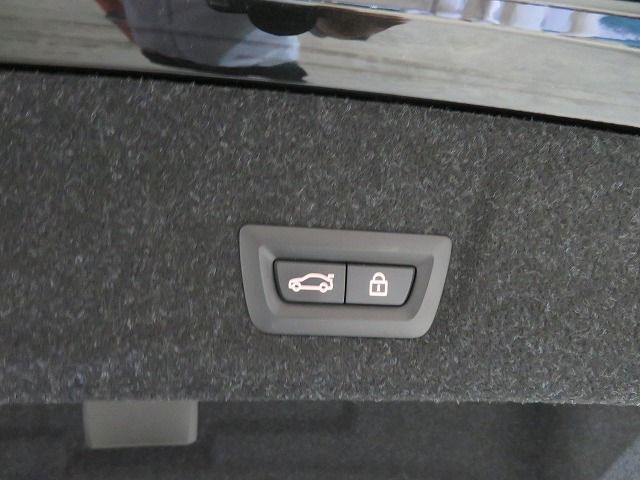 G20 320i Saloon RHD TU