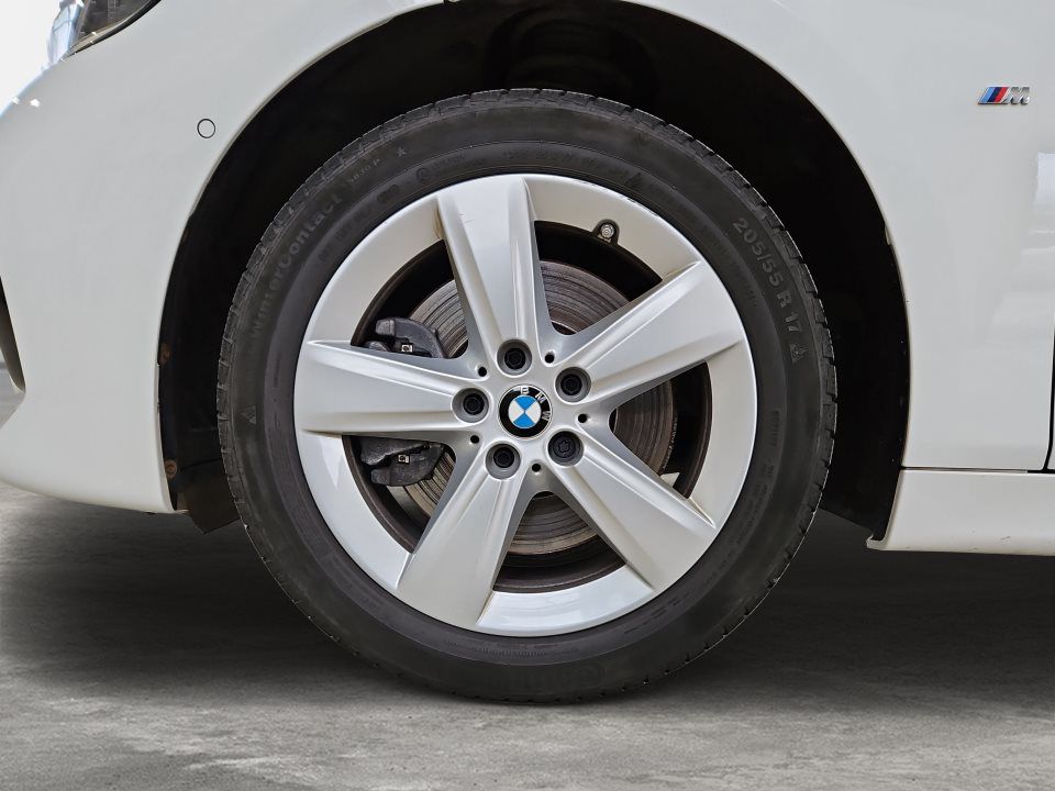 BMW 218