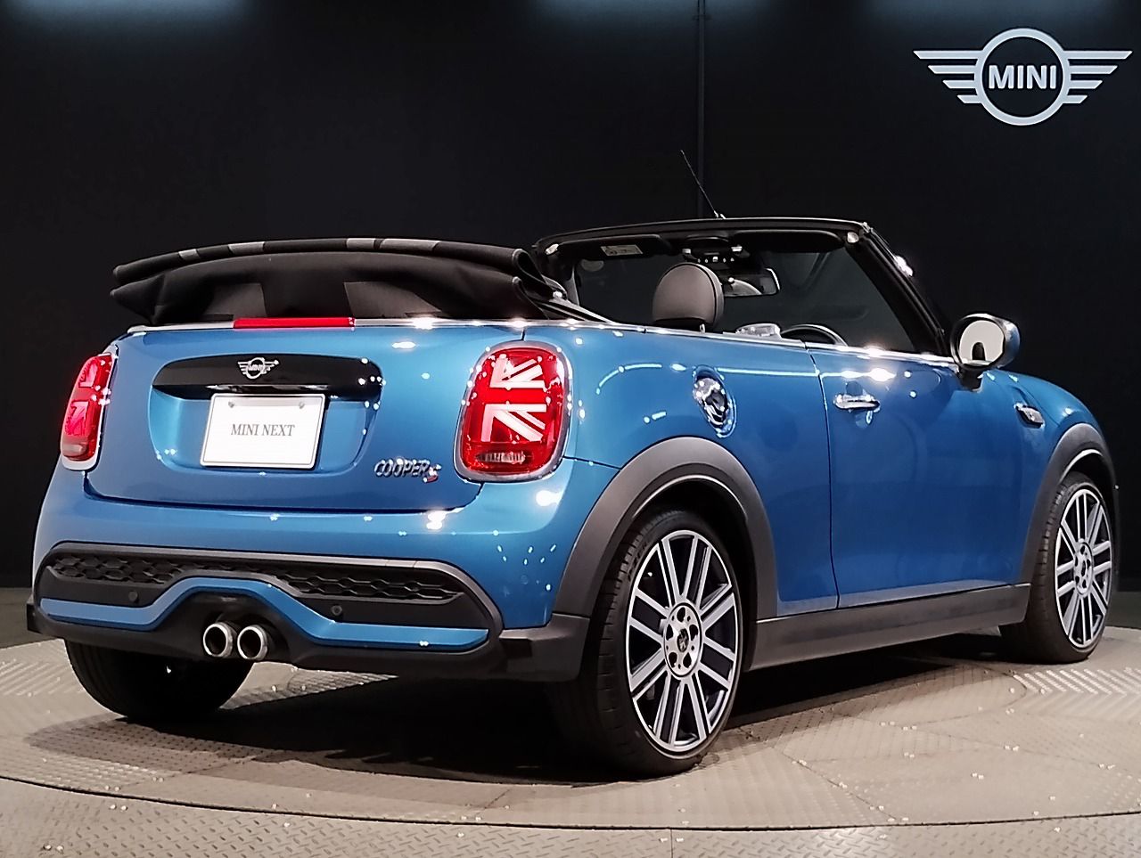 MINI Cooper S Convertible RHD