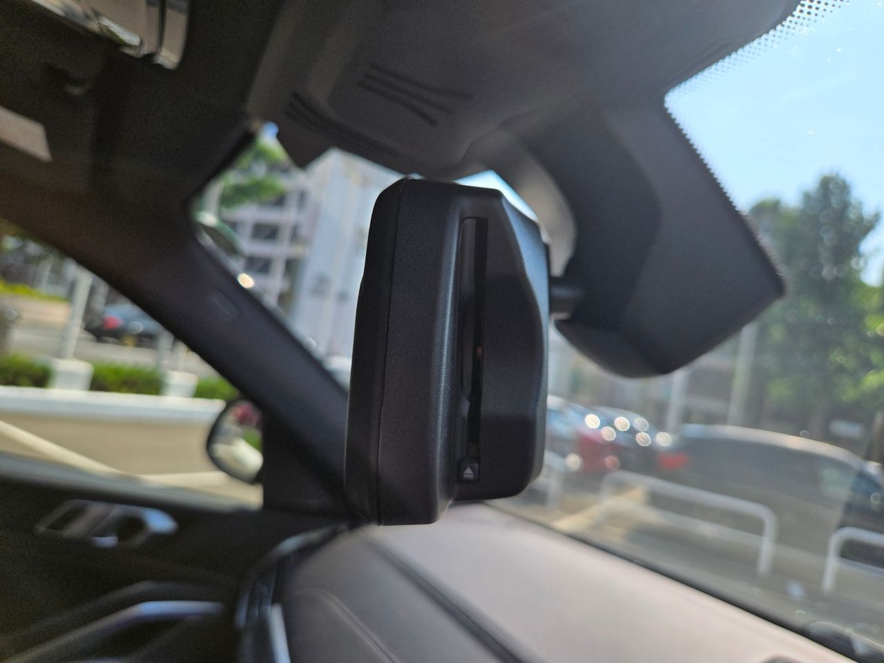 X* xDrive30d RHD