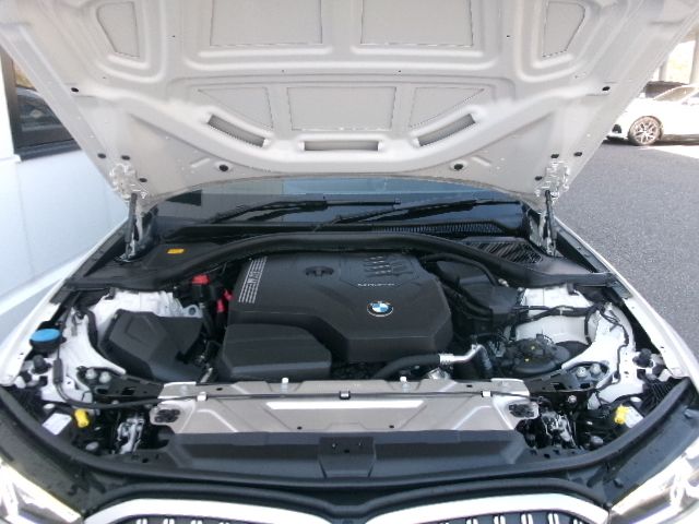 318i Touring RHD