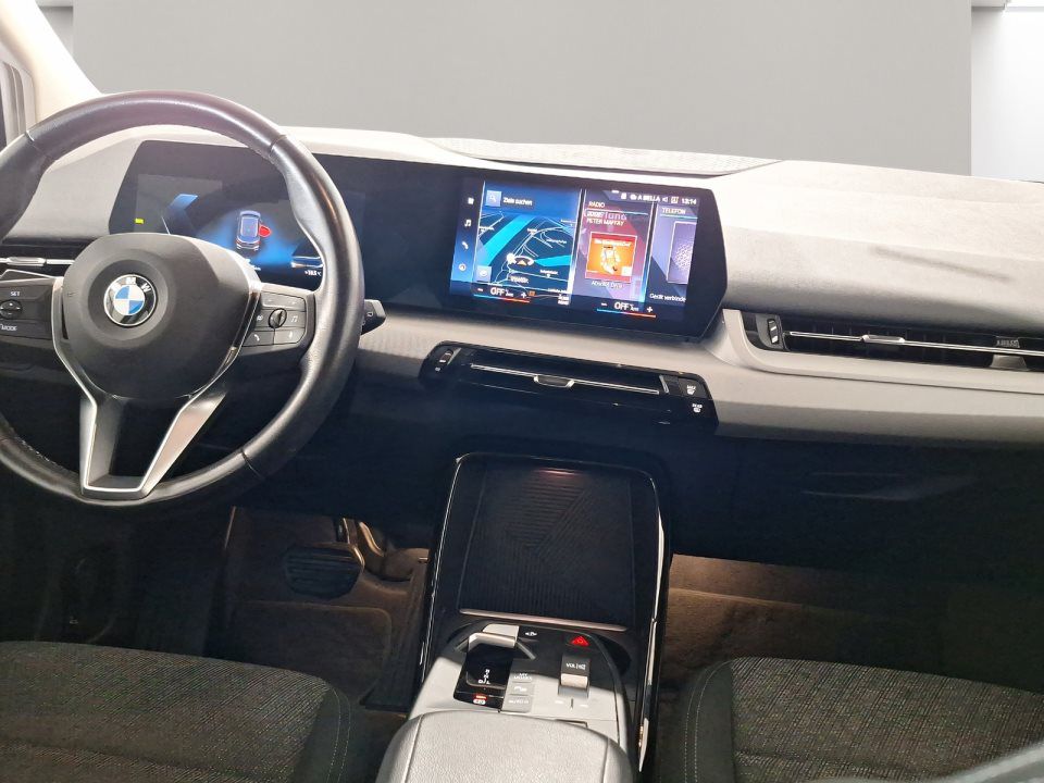 BMW 218