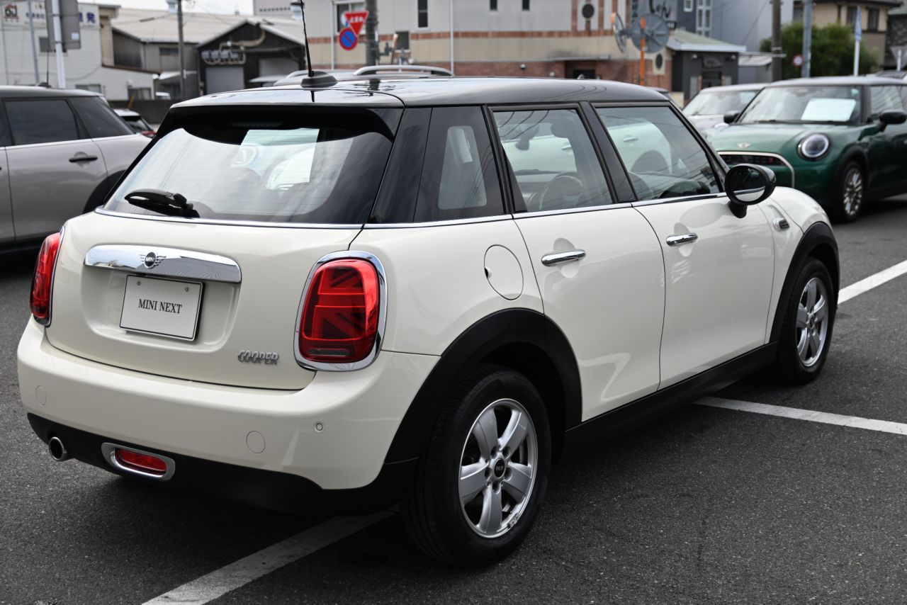 F55 MINI Cooper 5-Door Hatch LCI