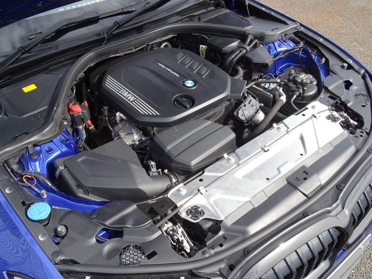 G20 320d xDrive RHD Saloon