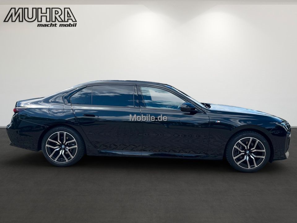 BMW 740