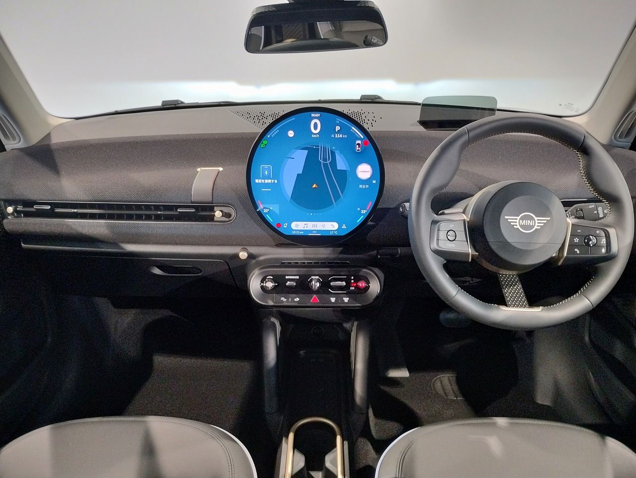 J01 MINI Cooper E
