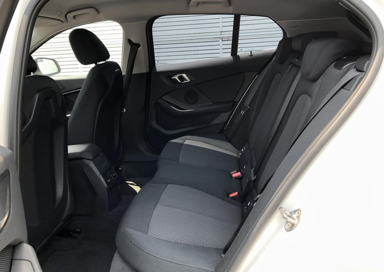 F40 118d Sports Hatch 5-door B47 2.0d
