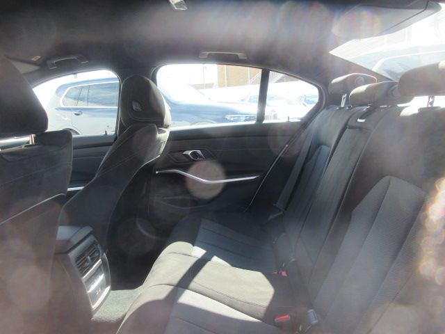 320d xDrive Berline RHD