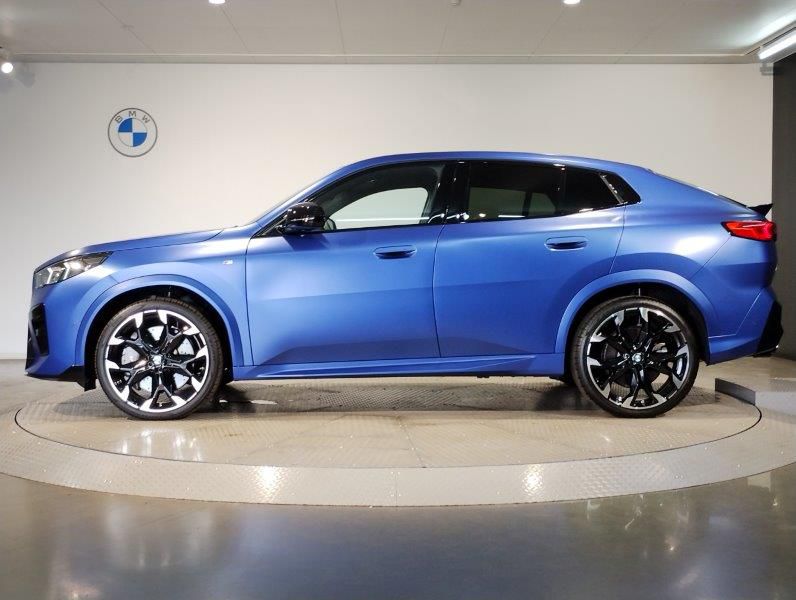 X2 M35i xDrive RHD