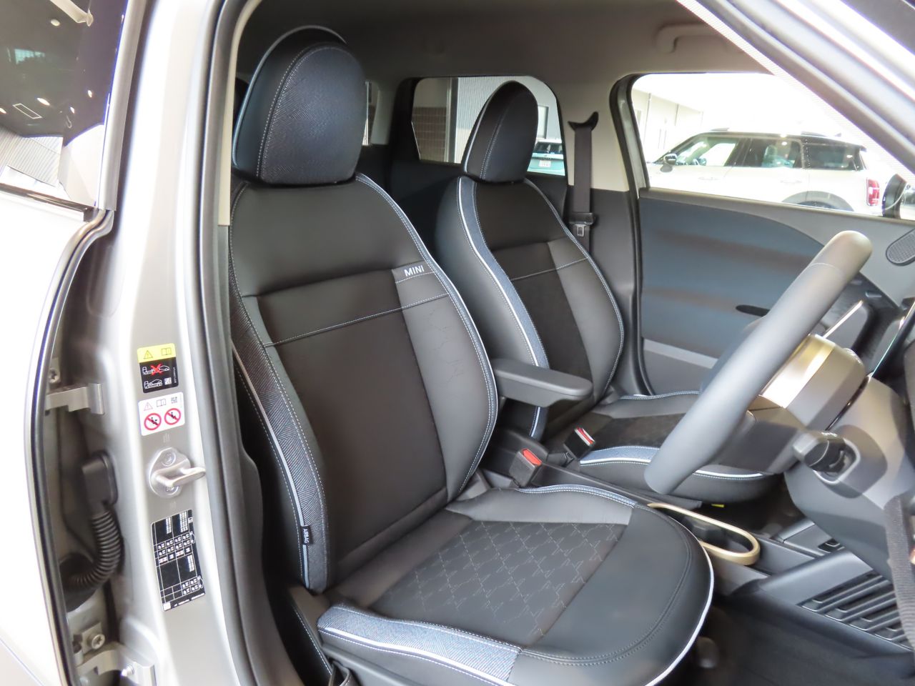 J05 MINI Aceman SE