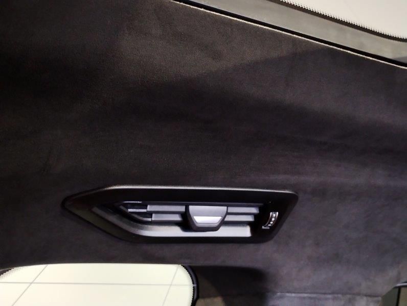 X7 xDrive40d RHD US