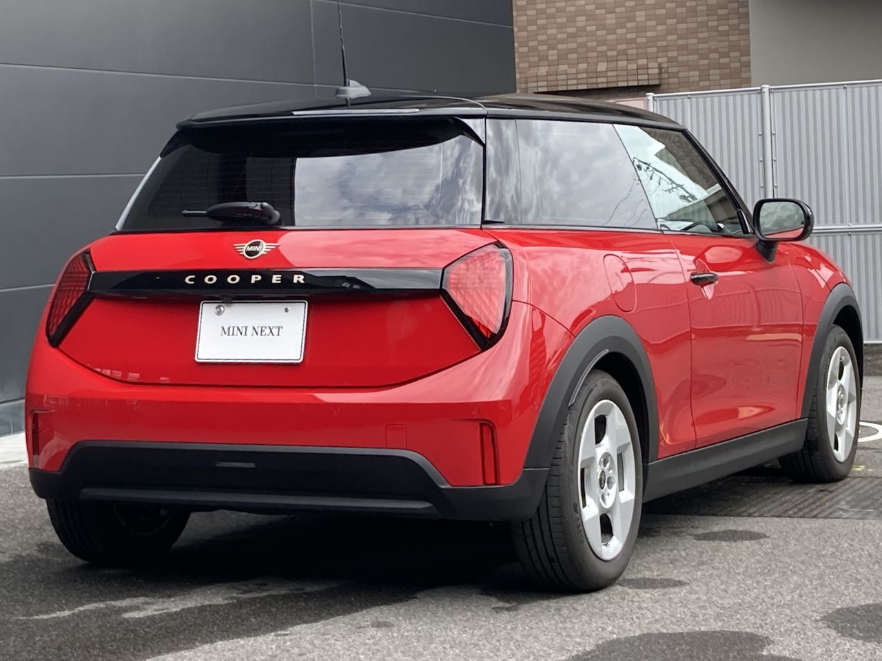 F66 MINI Cooper C 3Dr