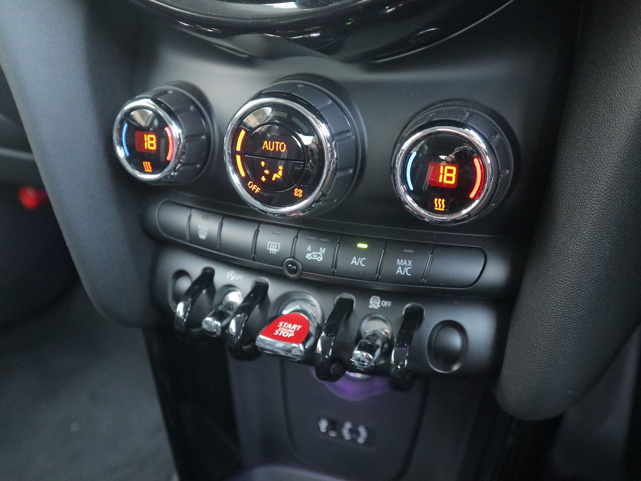 F56 COOPER S D(AT)
