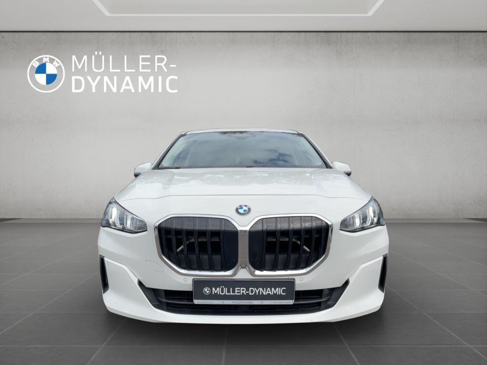BMW 218