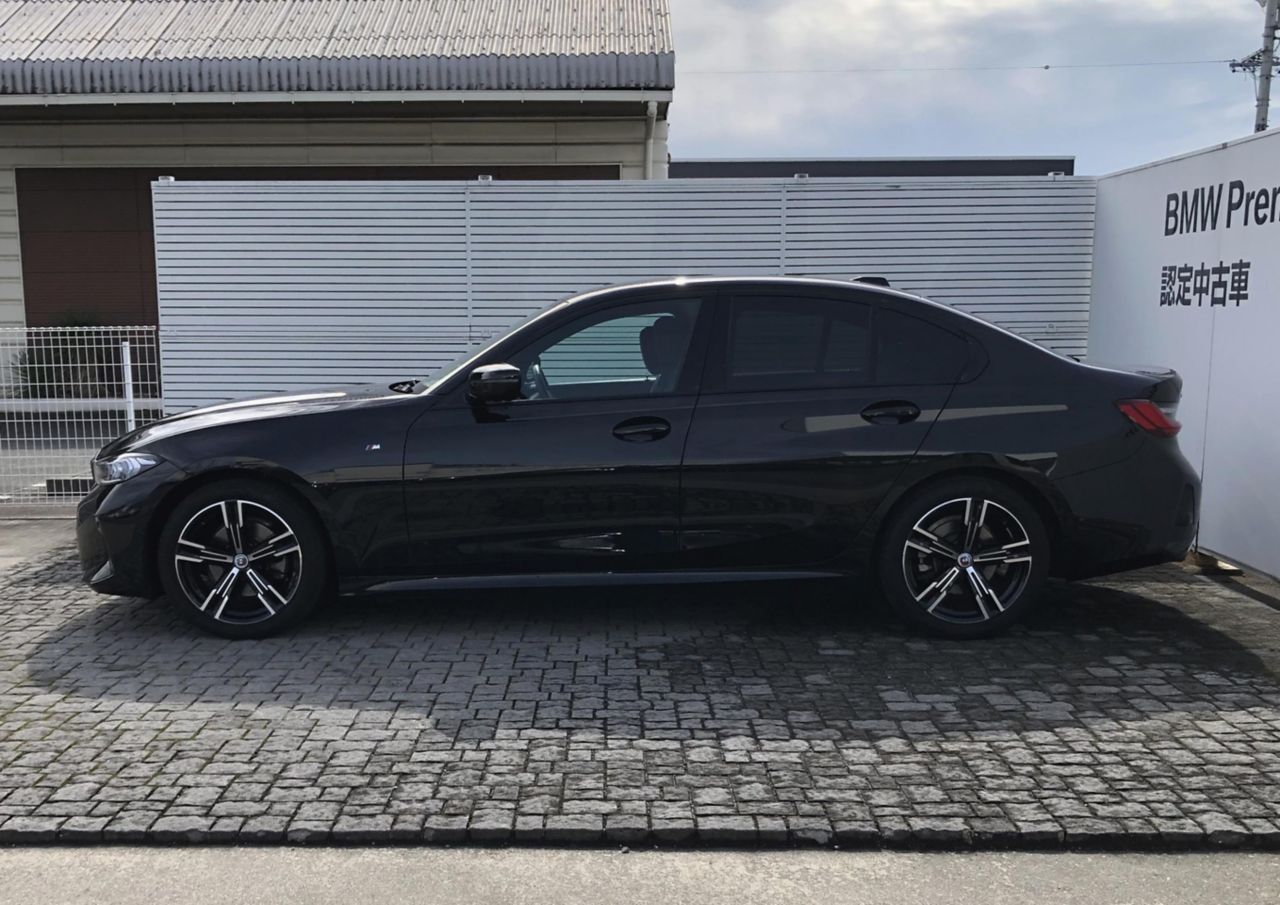 320d xDrive Berline RHD