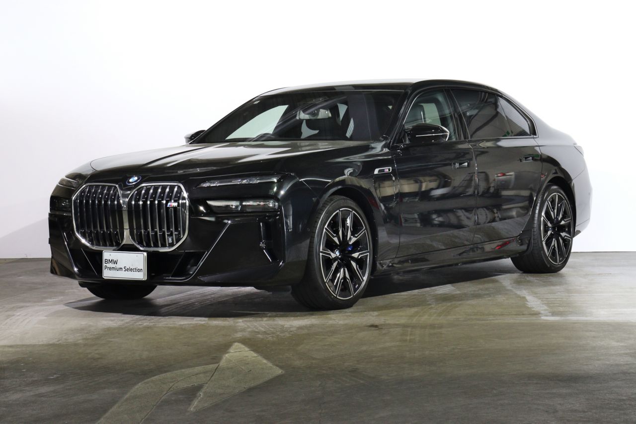 i7 M70 xDrive