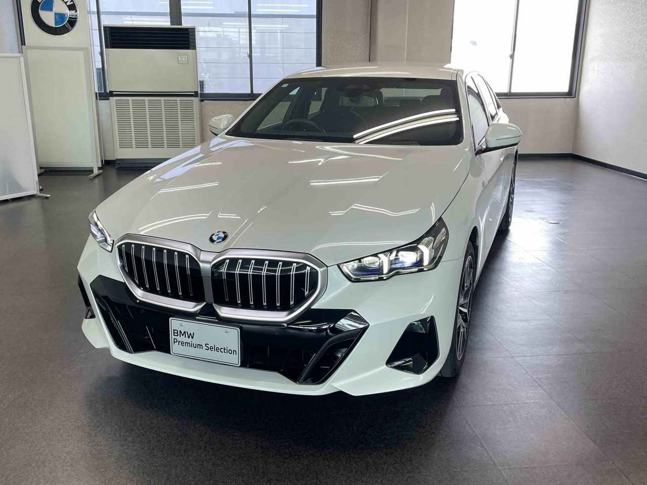 520i Sedan RHD