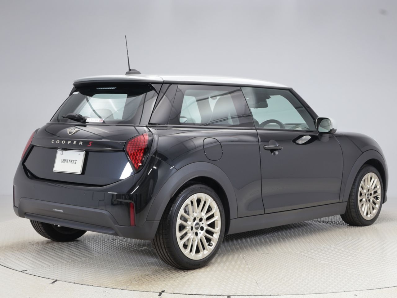 F66 MINI Cooper S 3Dr