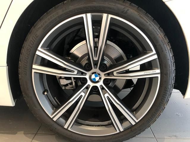 320d xDrive Berline RHD