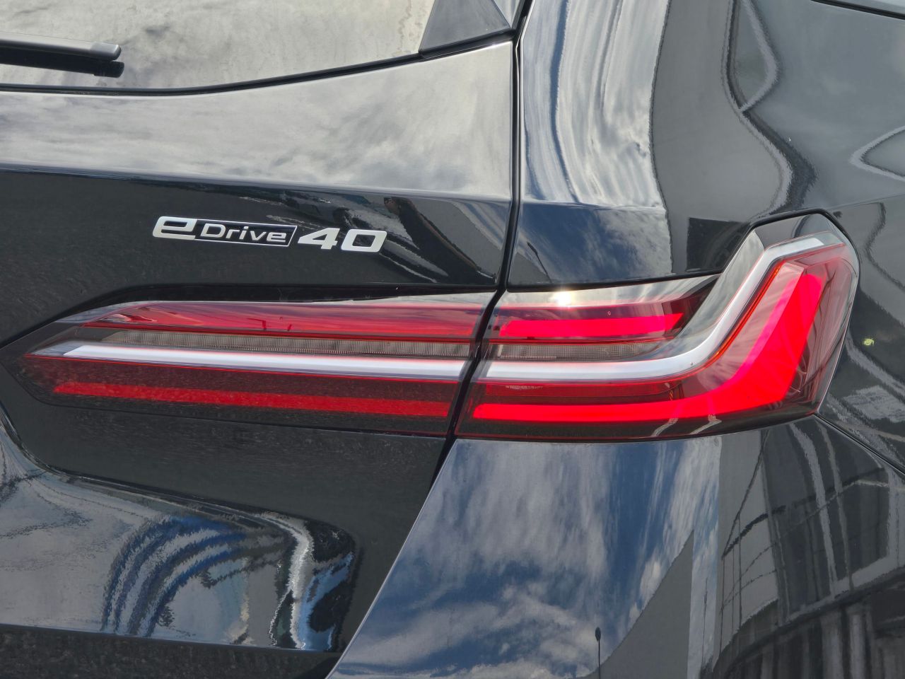 BMW i5 eDrive40 M Sport RHD