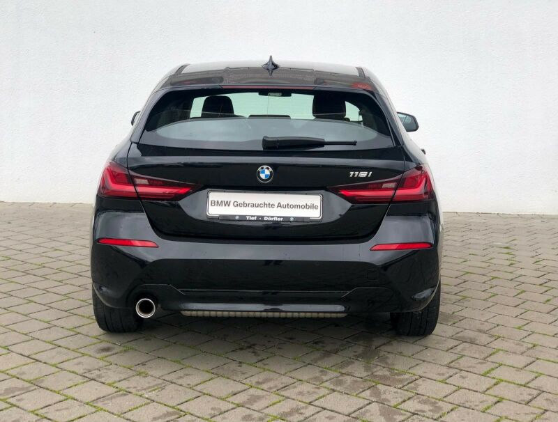 BMW 118