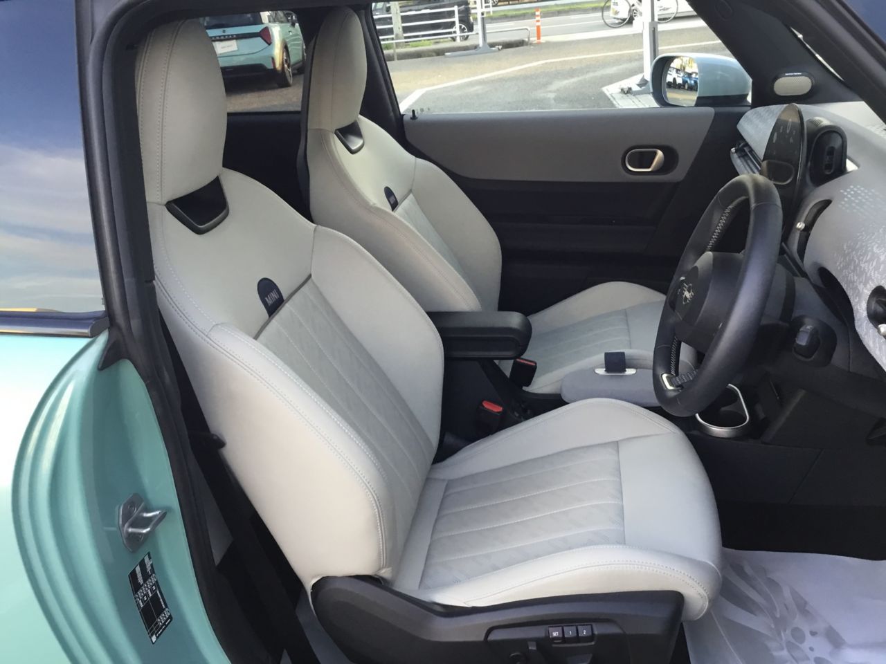 F66 MINI Cooper C 3Dr