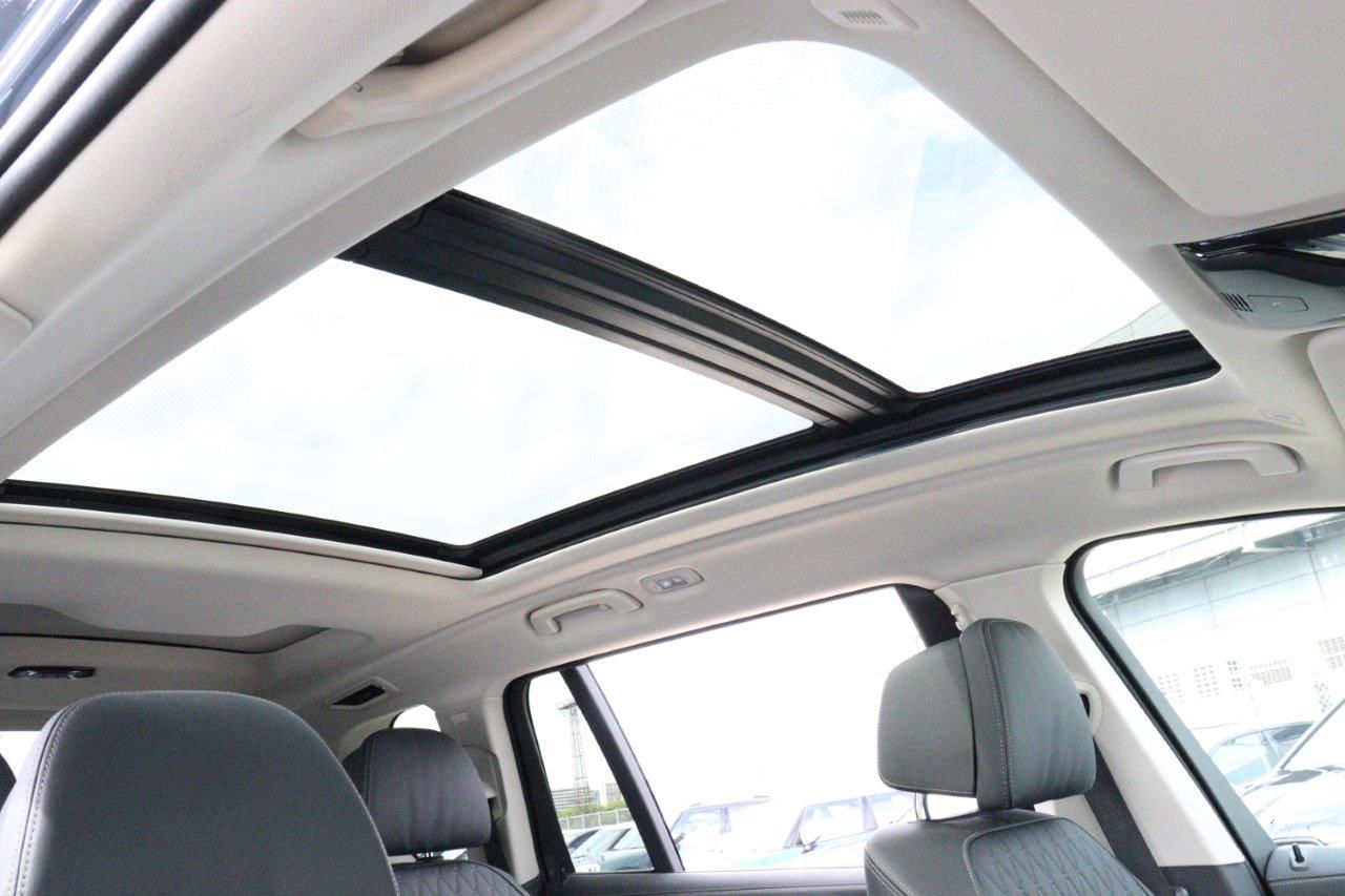 X7 xDrive40d RHD US